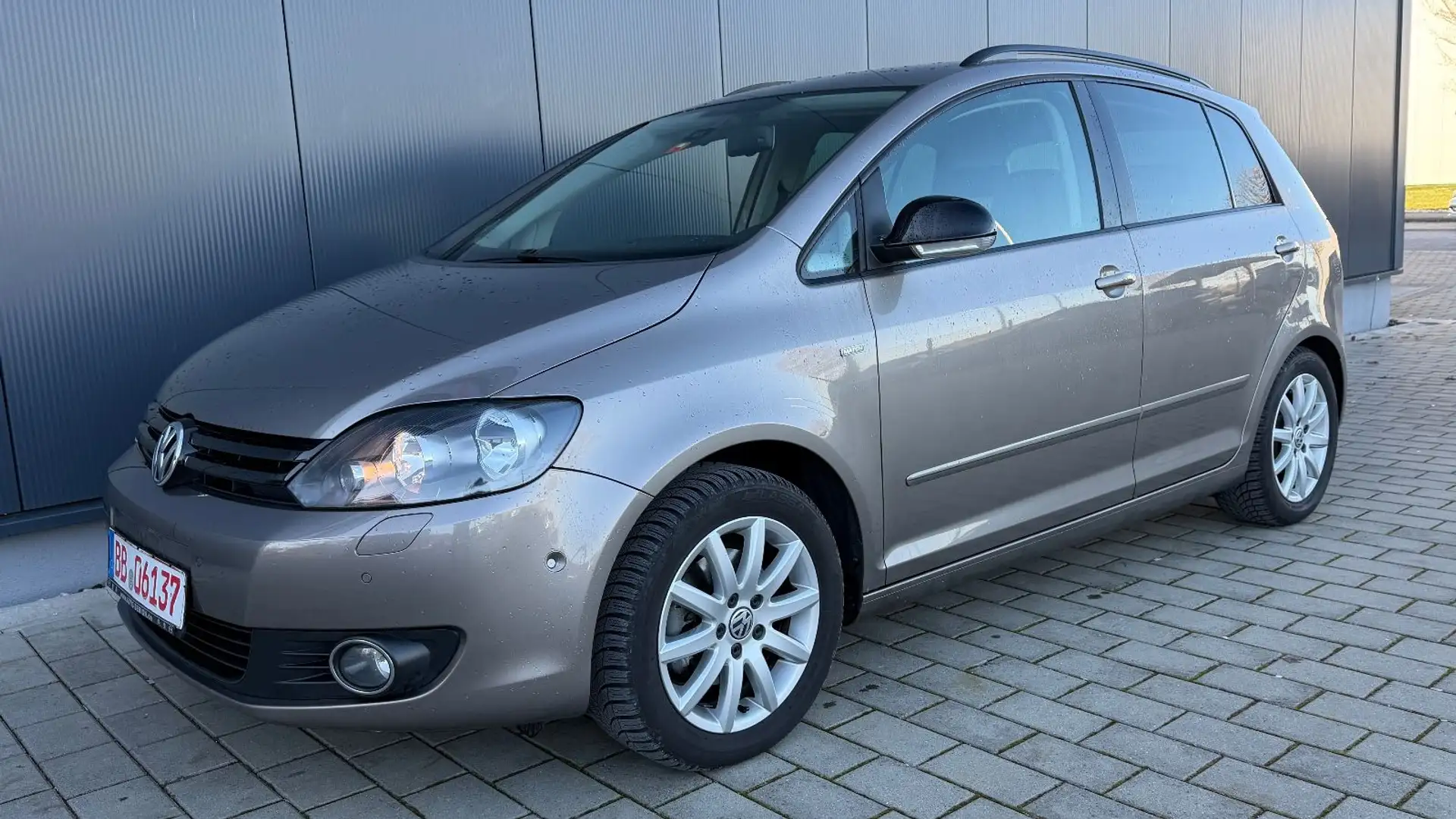 Volkswagen Golf Plus Golf  2.0 TDI DSG MATCH-NAVI-PDC-TÜV-Garantie Gold - 1