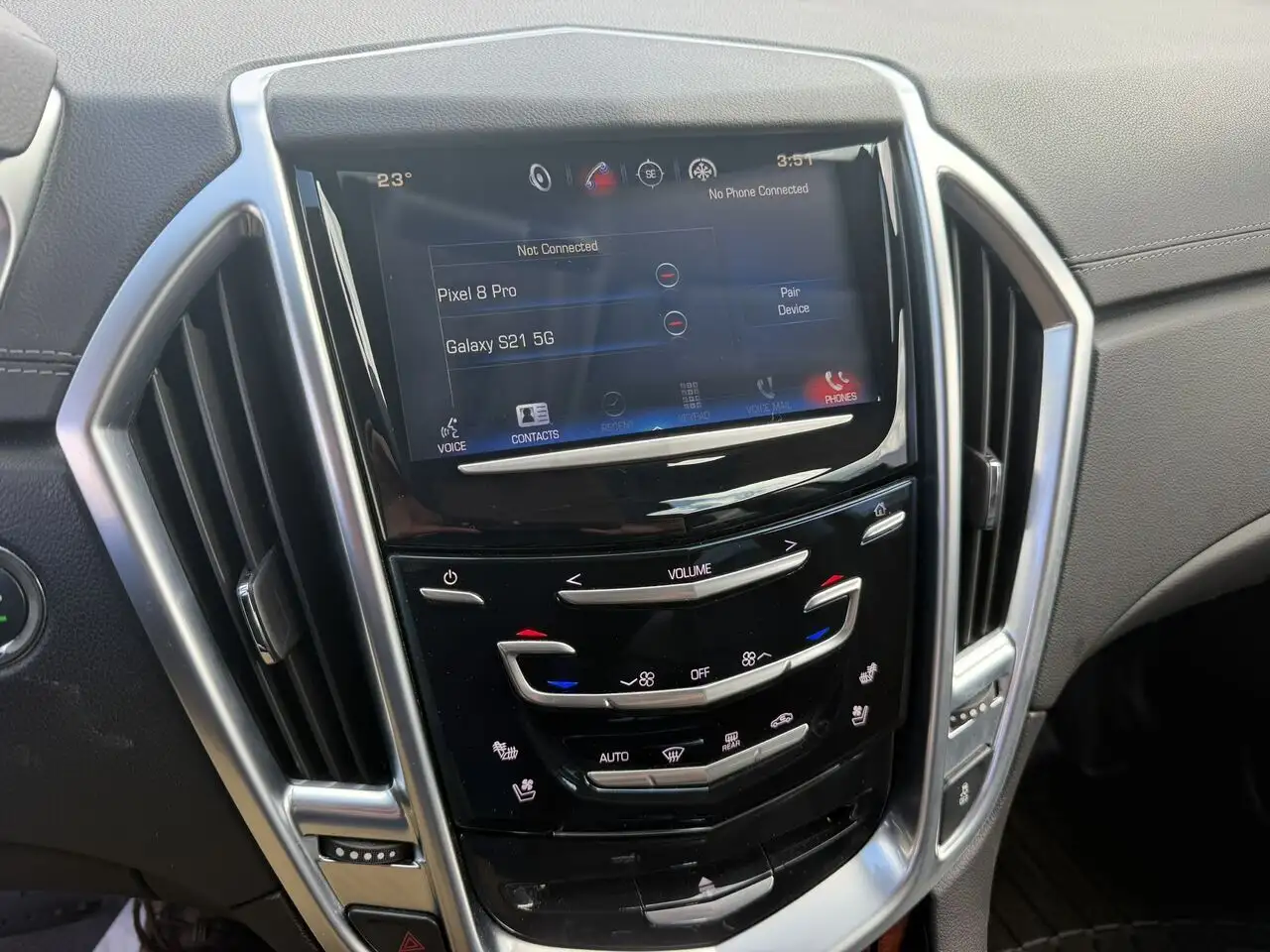 Cadillac SRX снимка Cadillac SRX