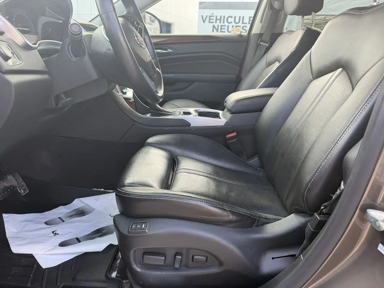 Cadillac SRX снимка Cadillac SRX