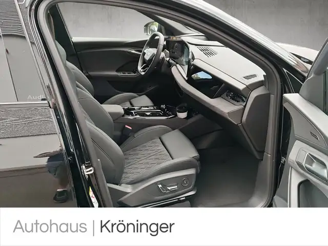 Audi E-Tron view 9