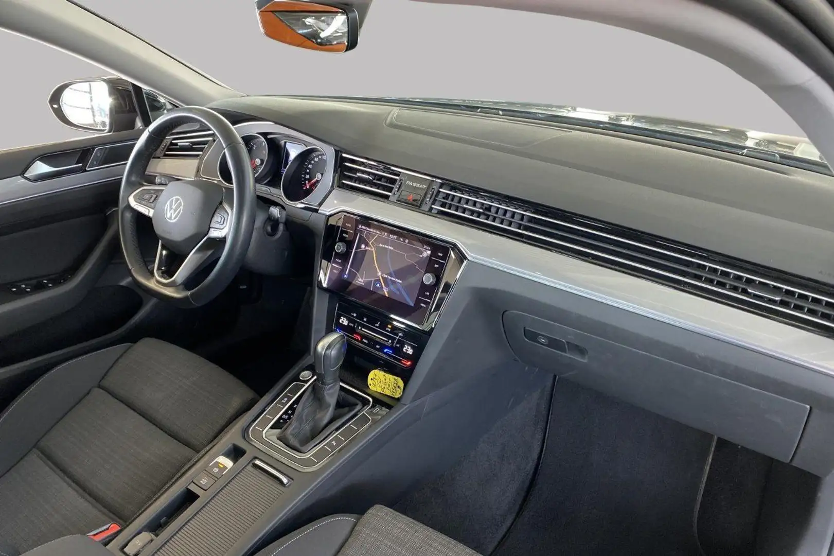 Volkswagen Passat Variant Style Zwart - 2