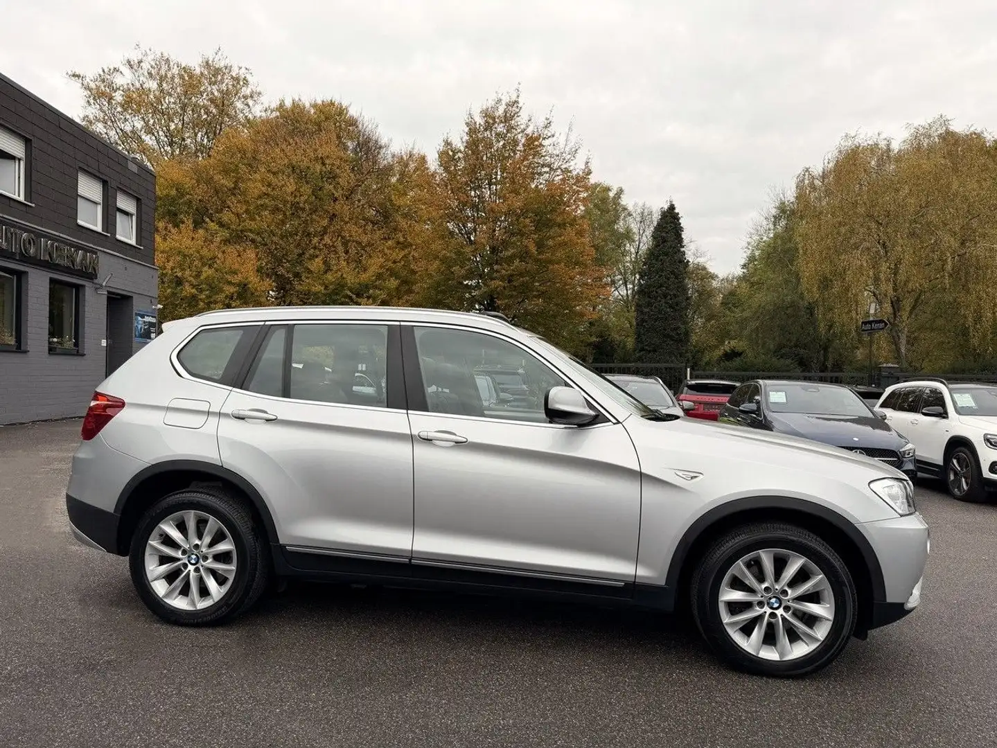 BMW X3 xDrive30d xLine 1.Hand Pano/HUD/Leder/Kamera Silber - 2