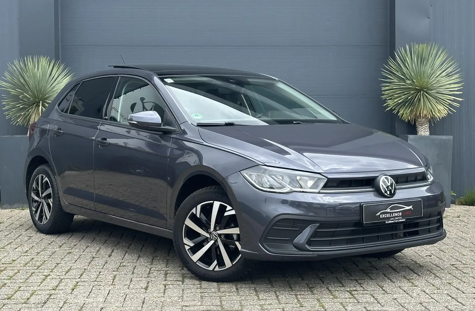Volkswagen Polo 1.0 TSI Pano/Navi/AppleCarPlay Grijs - 1