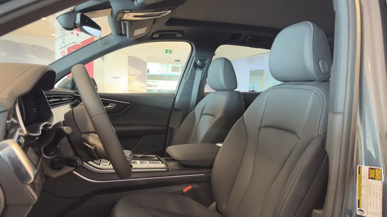 Audi Q7 снимка Audi Q7