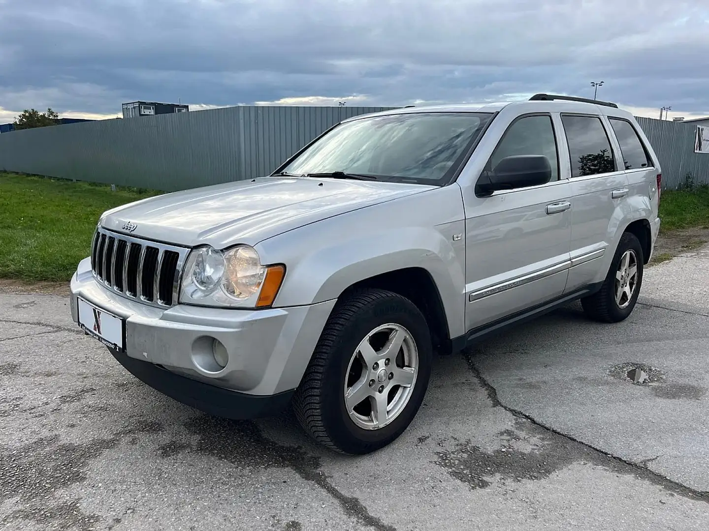 Jeep Grand Cherokee 3,0 Limited CRD/Sehr gute Ausstattung/ Grau - 1