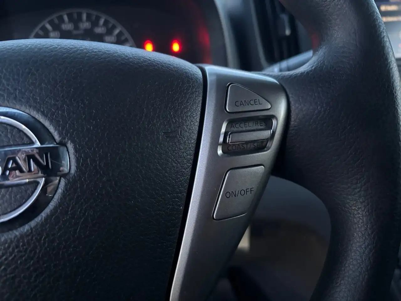 Nissan NV200 снимка Nissan NV200