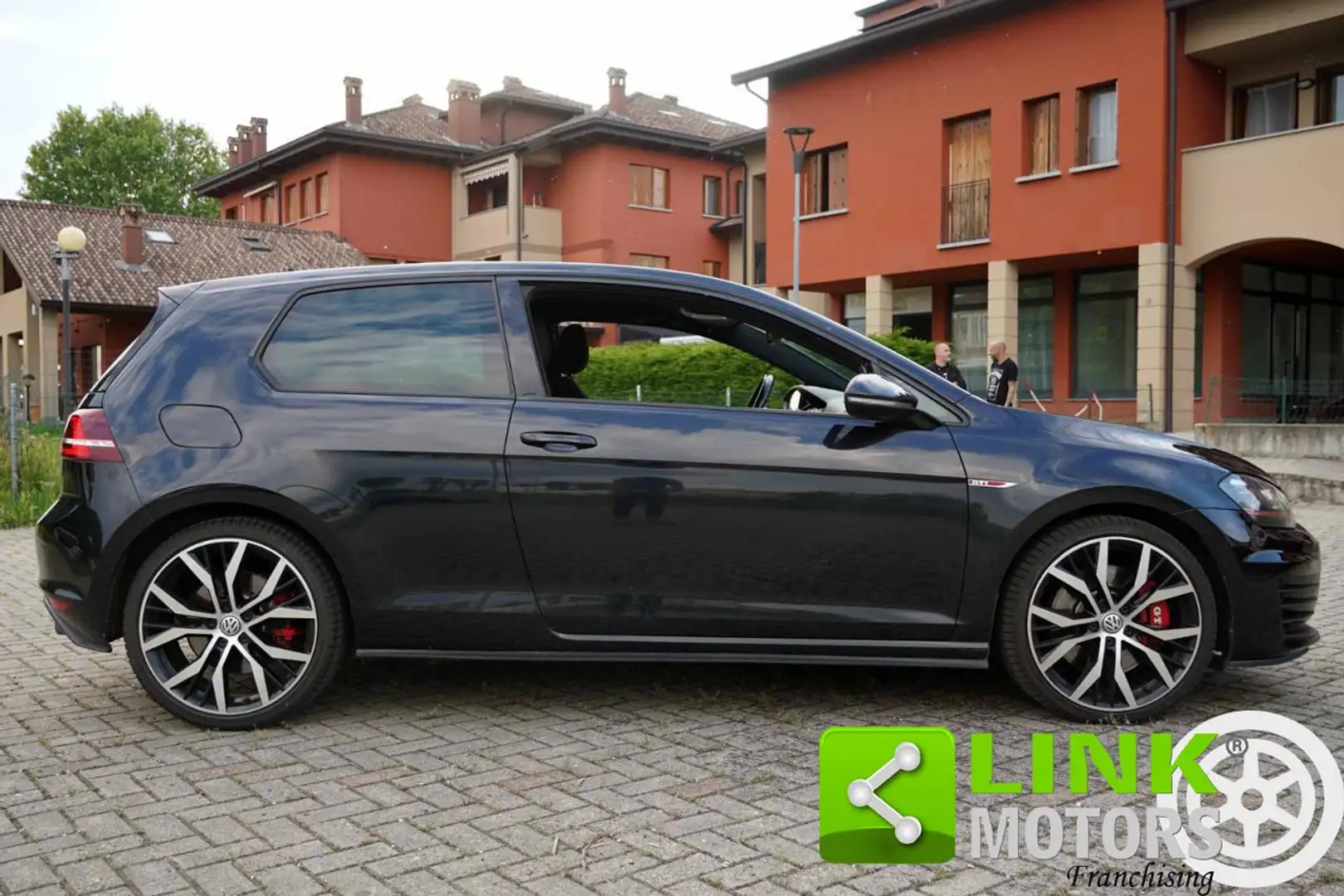 Volkswagen Golf GTI Performance 2.0 TSI 3p. BlueMotion Technology Nero - 2