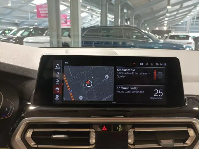 BMW X3 view 11