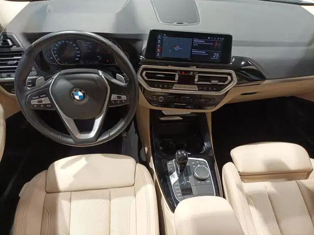 BMW X3 view 14
