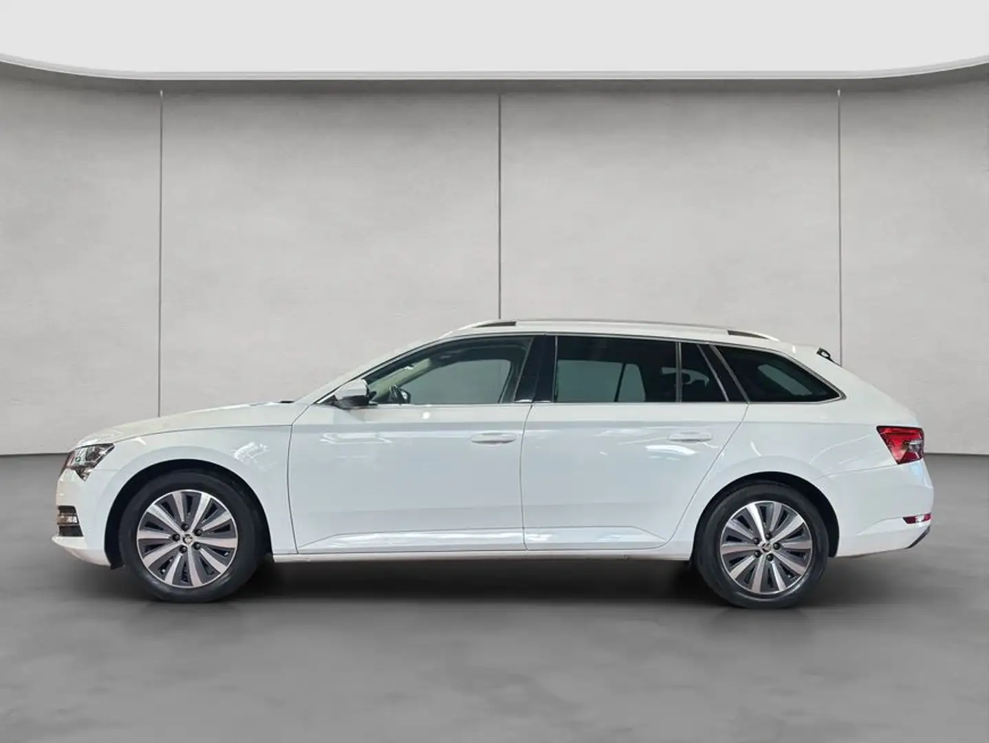Skoda Superb Combi 2.0 TDI DSG Style Weiß - 2