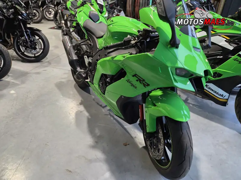 Kawasaki Ninja ZX-10RR - foto 2