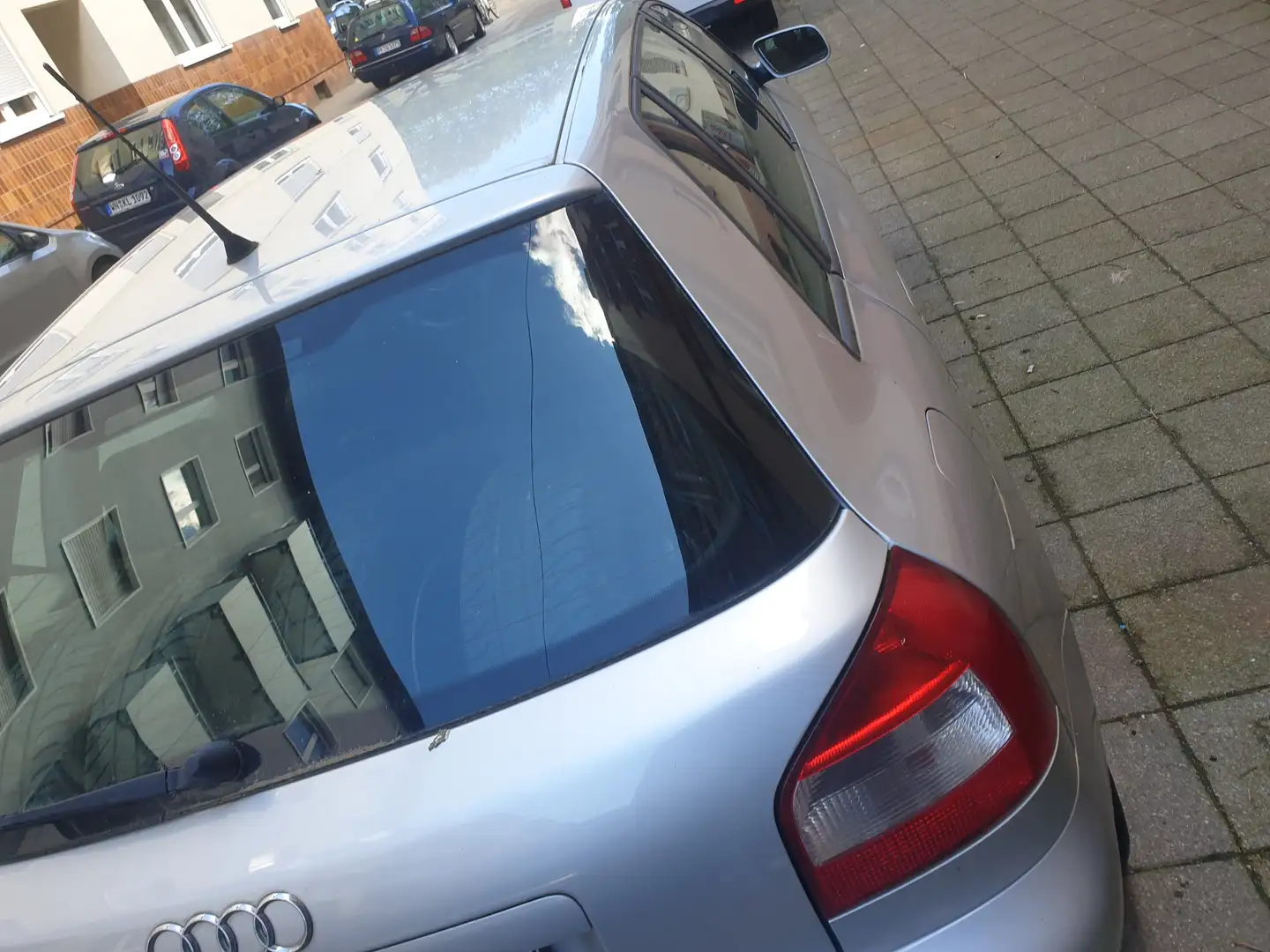Audi A3 A3 1.6 Ambition Silber - 2