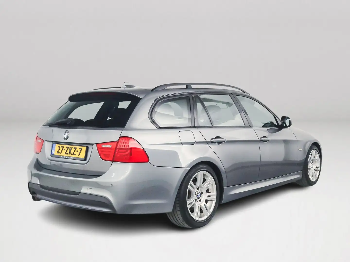 BMW 320 3-serie Touring 320i Aut. | Stoelverwarming Grijs - 2