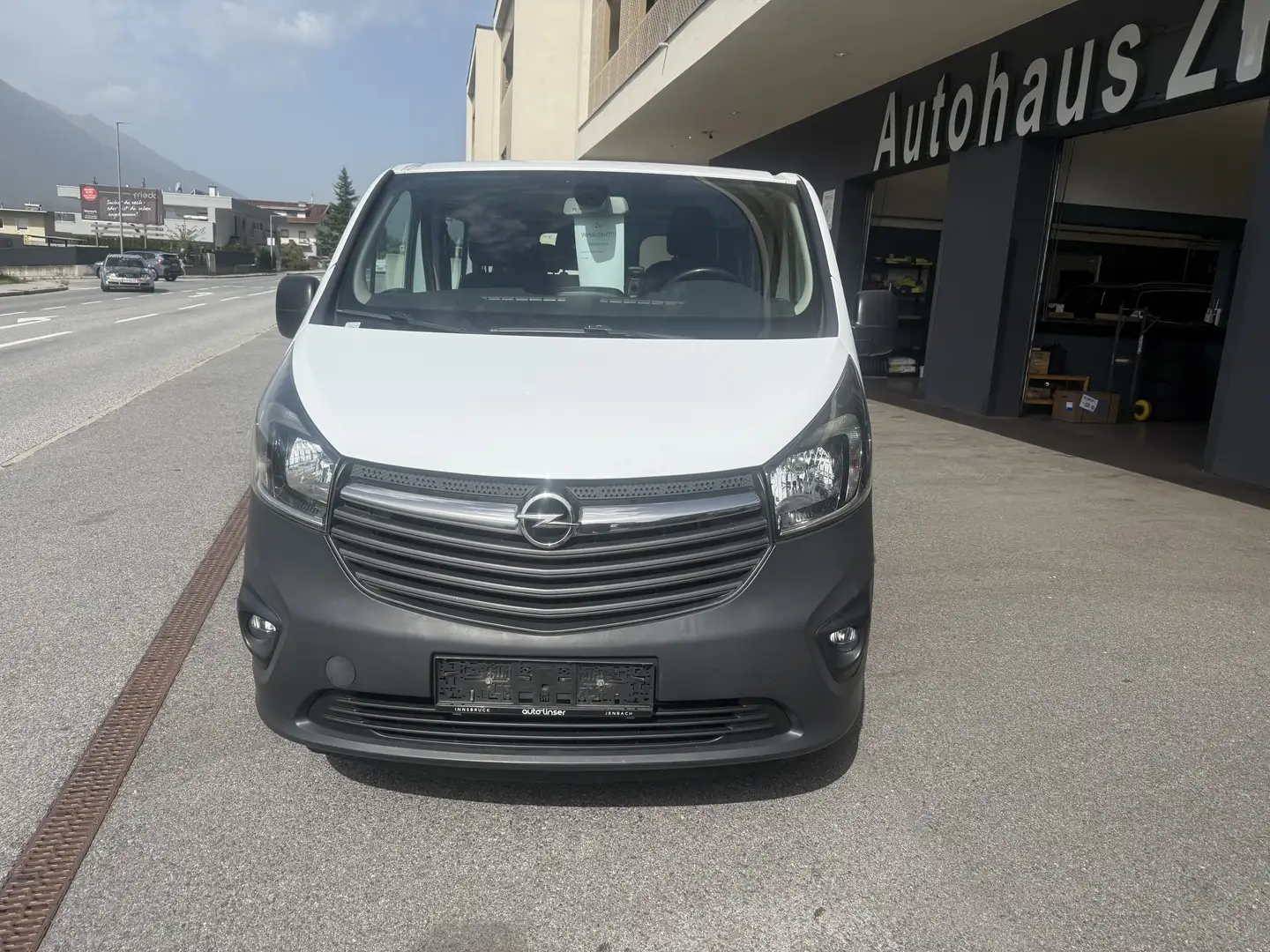 Opel Vivaro Combi L1H1 1,6 BiTurbo CDTI ecoflex 2,7t Start/Stop - 2