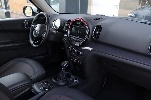 MINI Countryman view 24