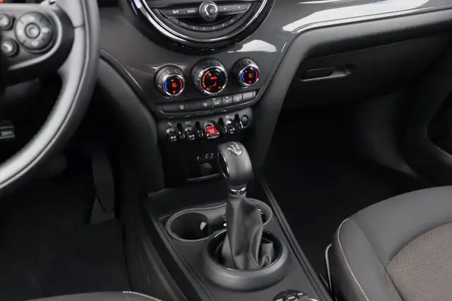 MINI Countryman view 18