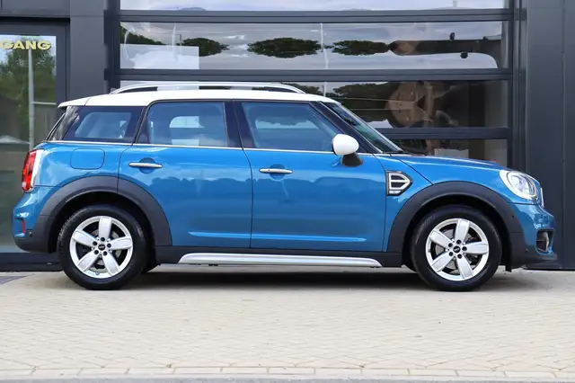 MINI Countryman view 9