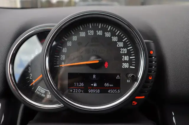MINI Countryman view 14