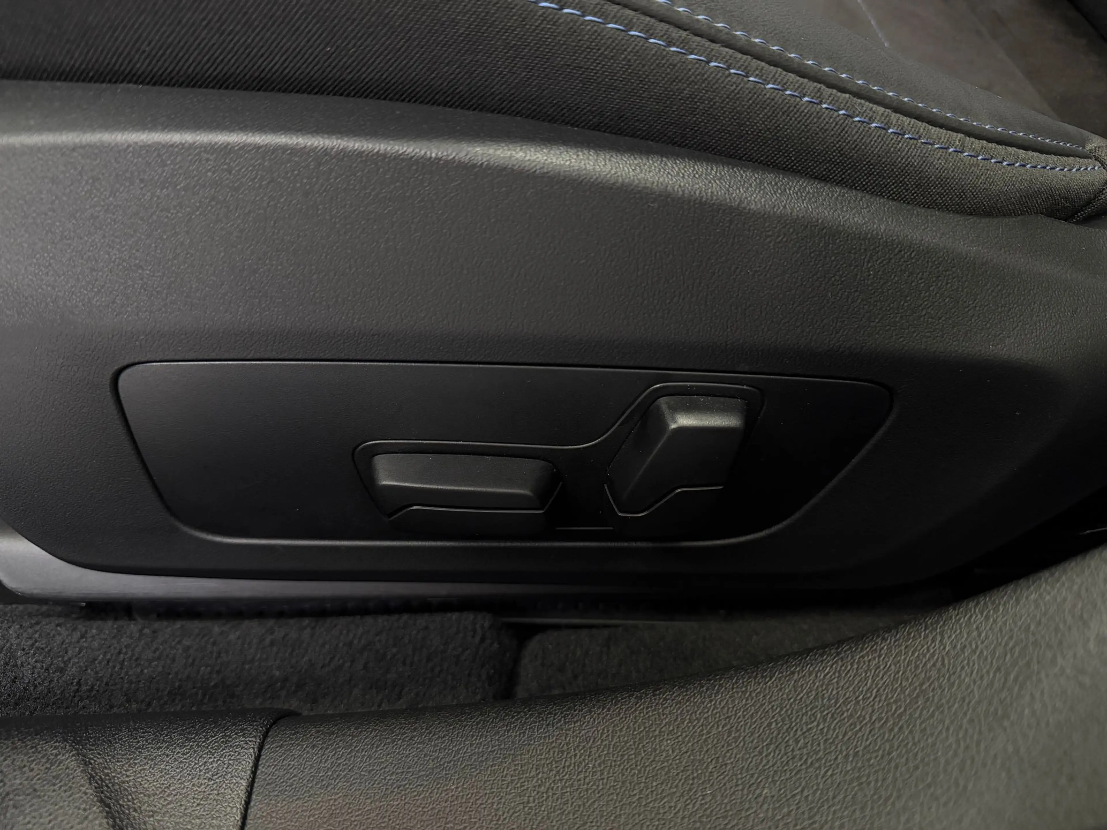 BMW 120 d M-Sport PANO*HUD*H K*MEMORY*360°*Iconic* — photo 14