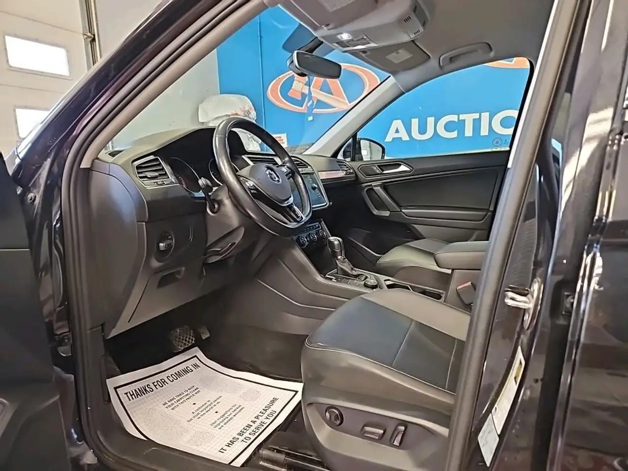 Volkswagen Tiguan снимка Volkswagen Tiguan