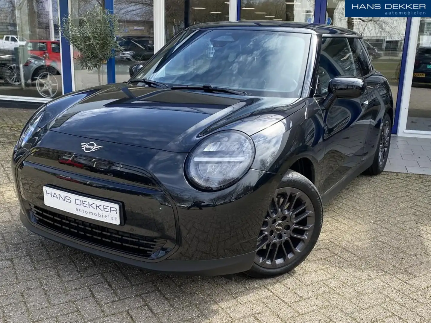 MINI Cooper E 3-Deurs Mini Es. 40.7kWh Schwarz - 1