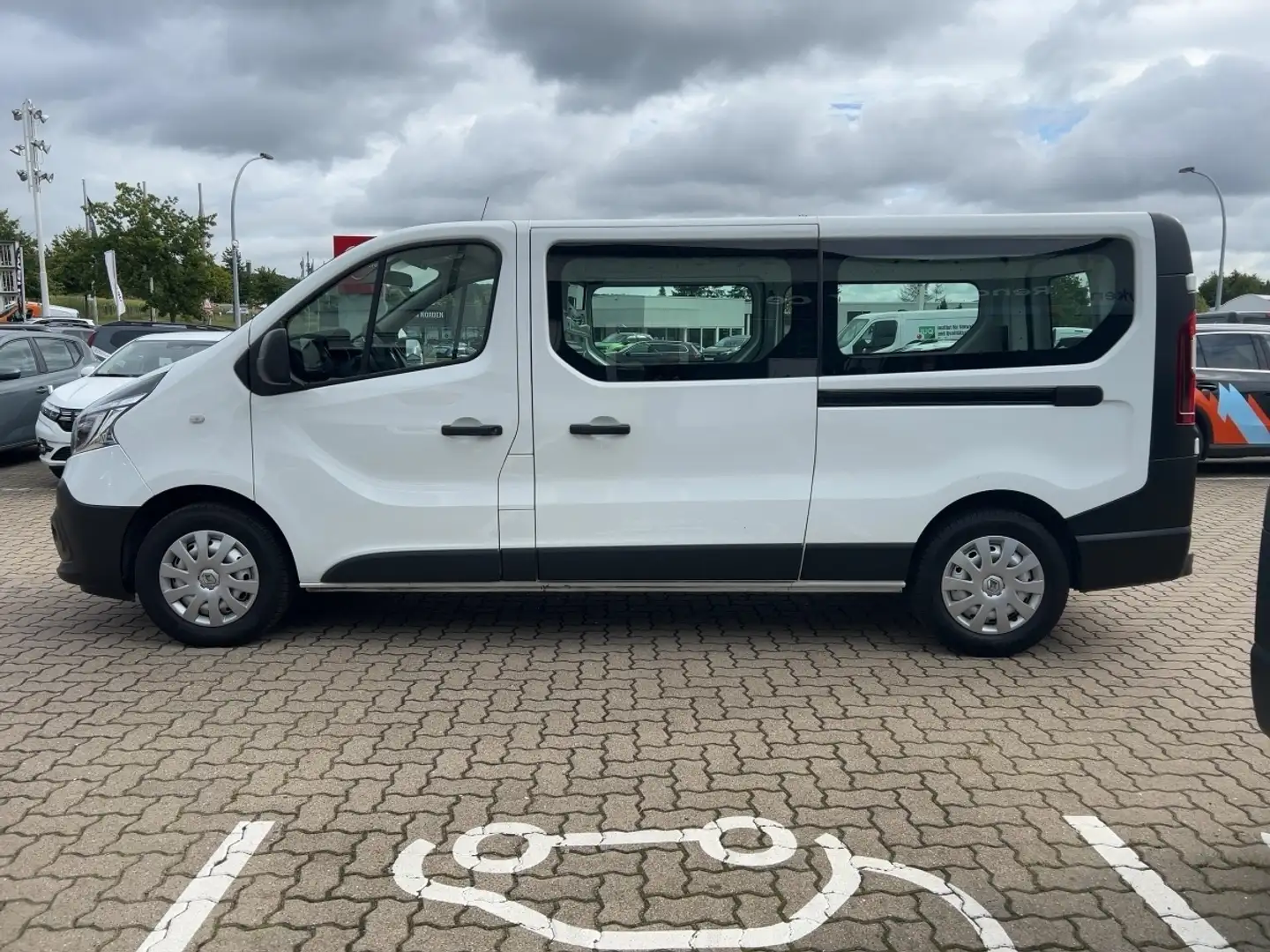 Renault Trafic dCi 145 EDC L2H1 3,0t Komfort Weiß - 2
