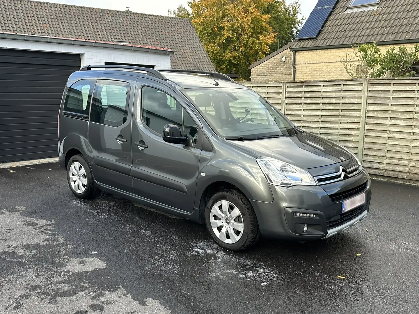 Citroen Berlingo Berlingo L1 1.6 BlueHDi 100 S Grijs - 1