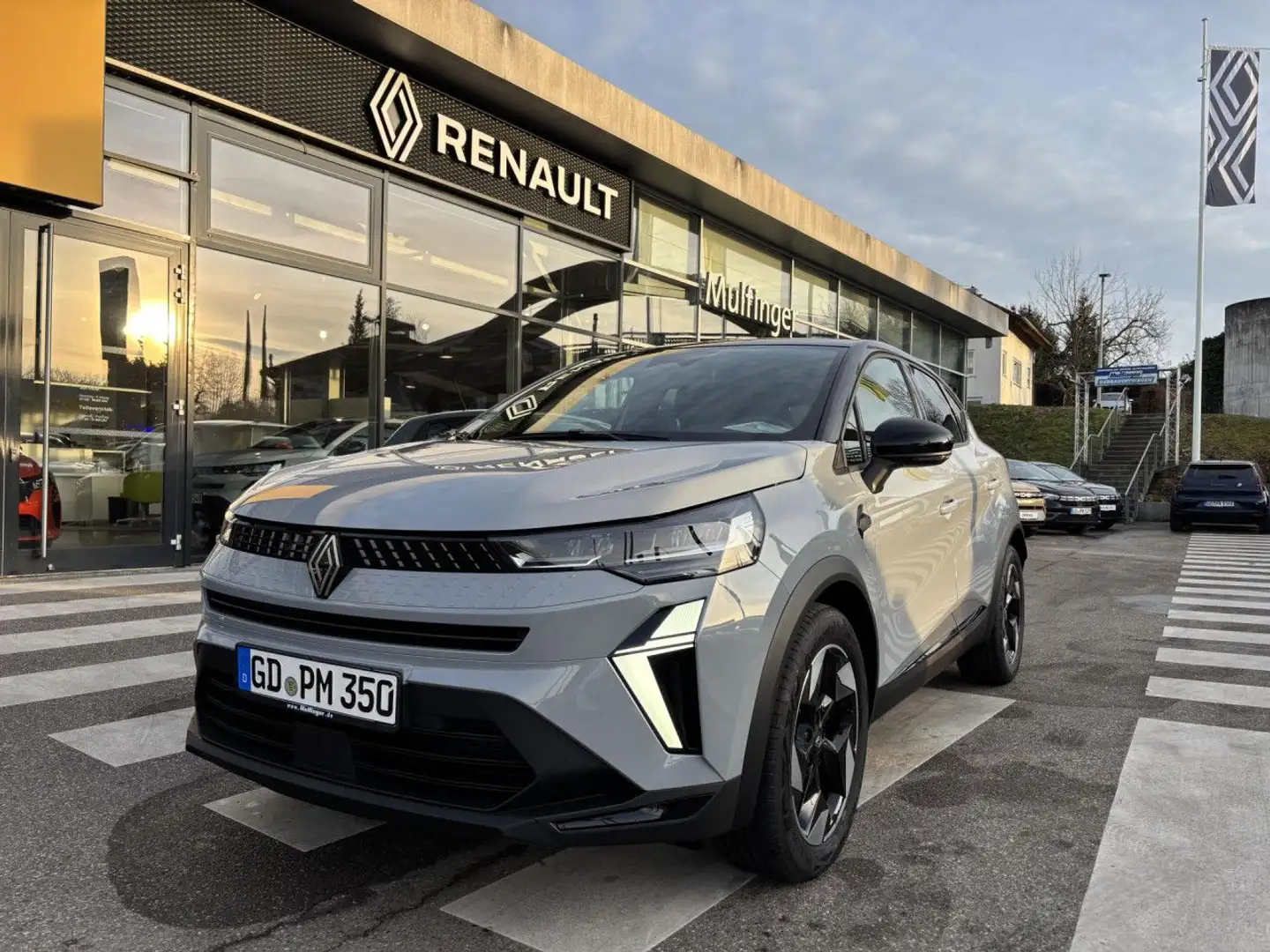 Renault Captur Techno Mild Hybrid 140 Winter-Paket Kamera Klima Gris - 2