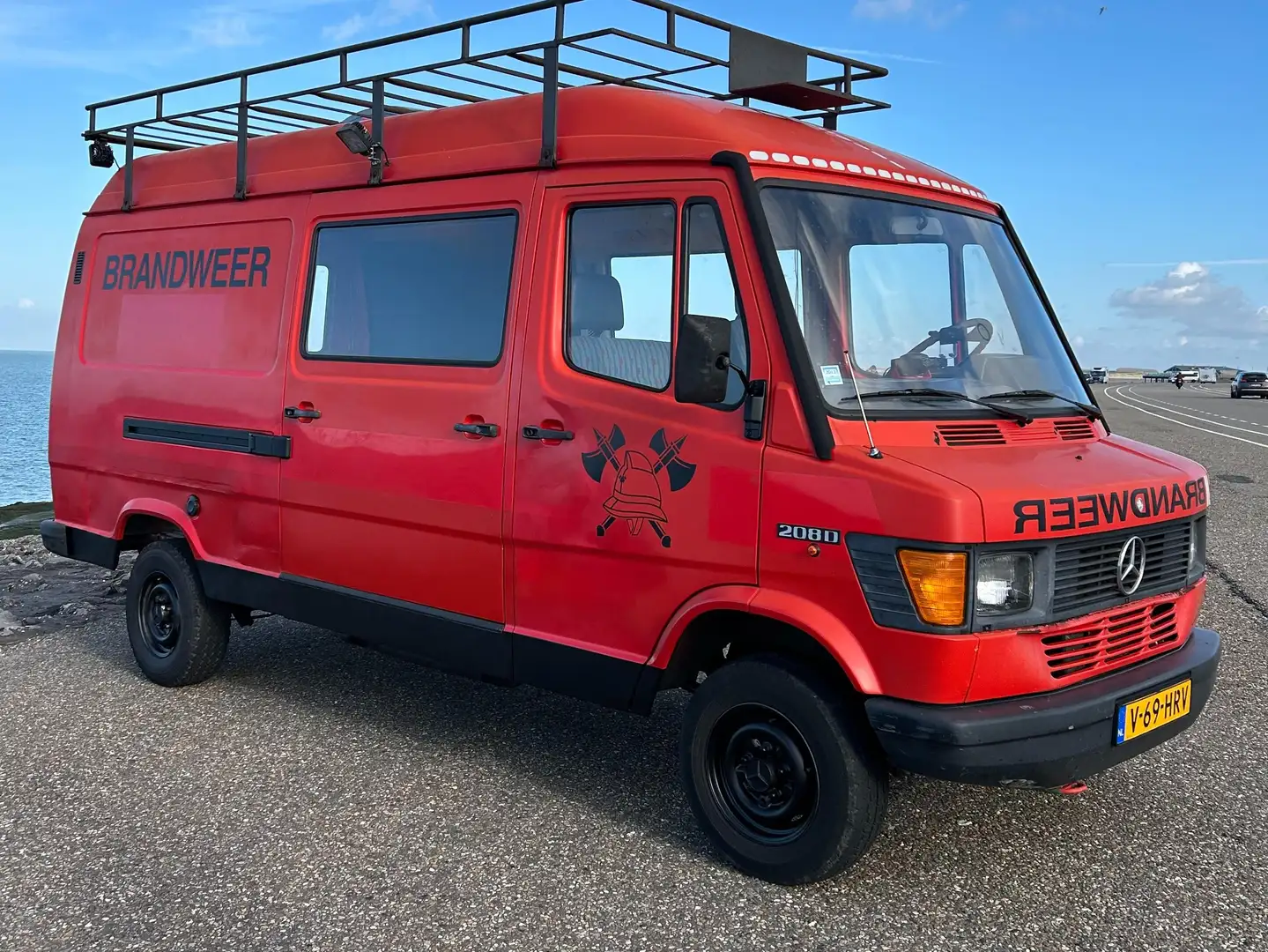 Mercedes-Benz 208 208 208D hoog G.V.W. l/l Piros - 1