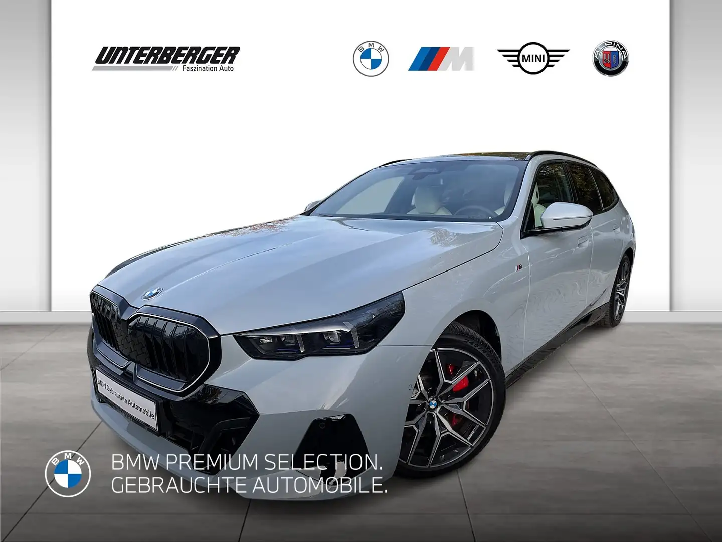 BMW 540 d xDrive Touring M Sportpaket Pro-BMW Iconic Glow- Grijs - 1