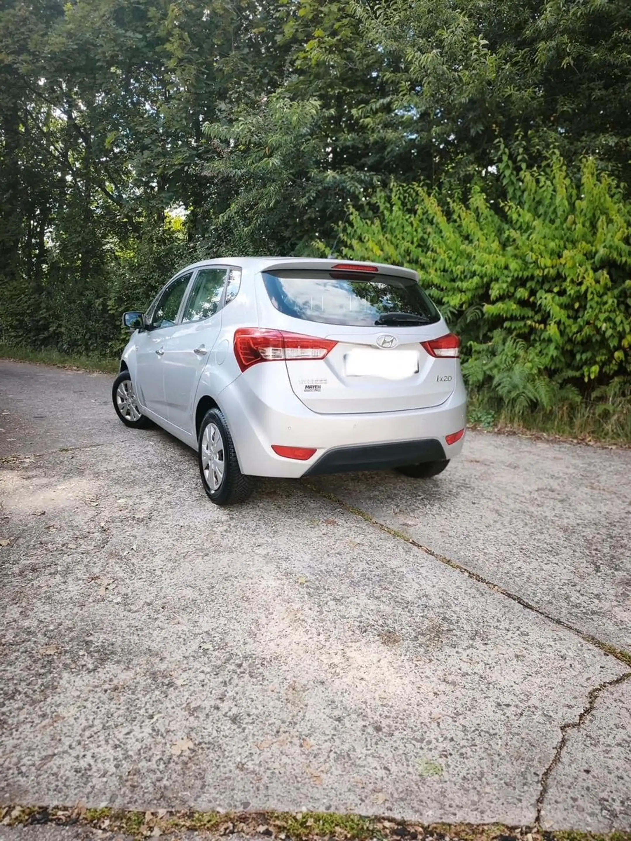 Hyundai iX20 FIFA world Cup Edition — photo 2