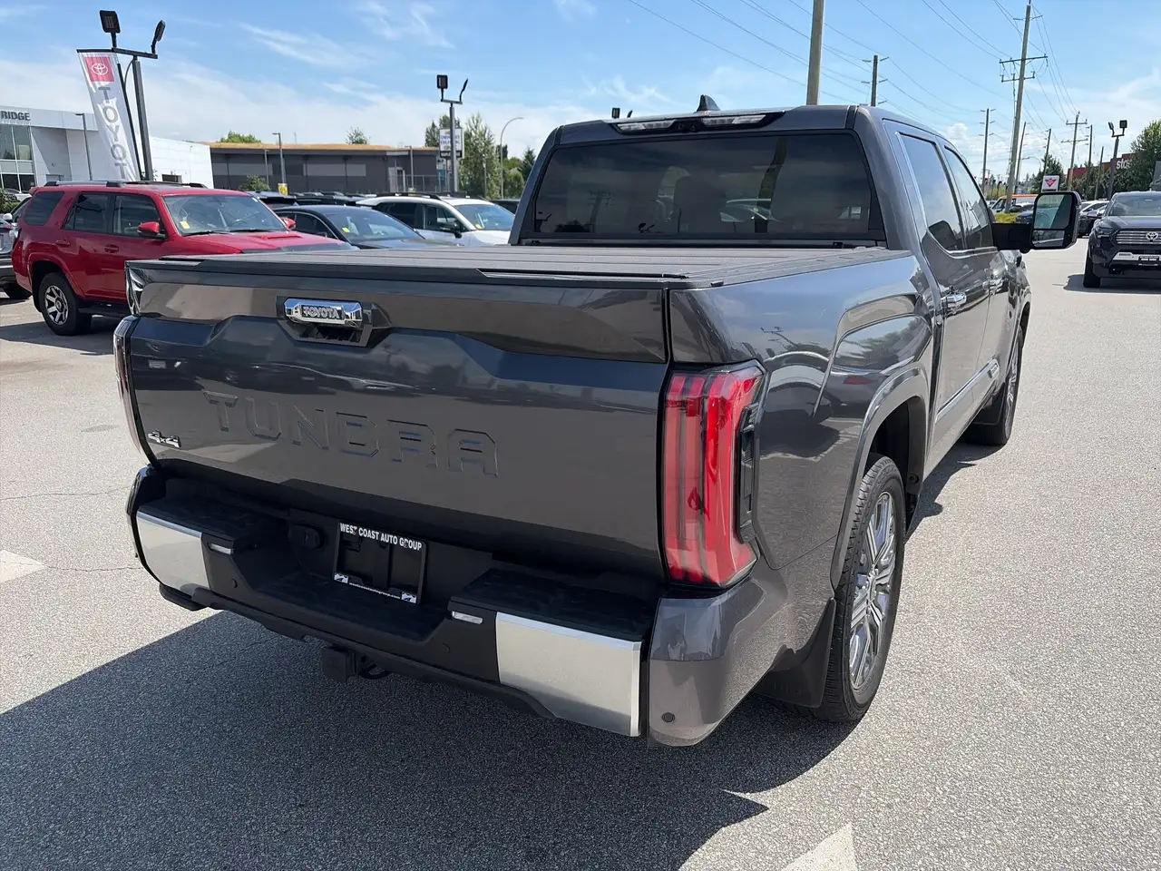 Toyota Tundra снимка Toyota Tundra