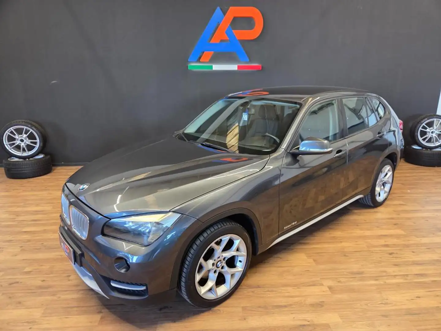 BMW X1 sdrive18d my12 Gris - 2