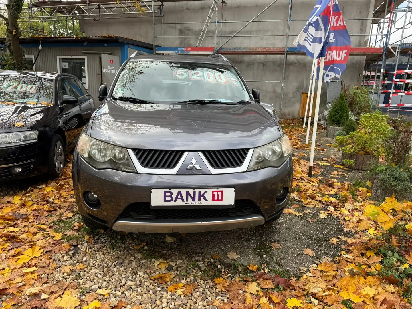 Mitsubishi Outlander Outlander 2.4 2WD *AHK* Grau - 2