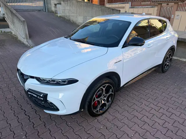 Alfa Romeo Tonale 1.3 Phev Veloce Q4 280cv at6 PARI AL NUOVO!