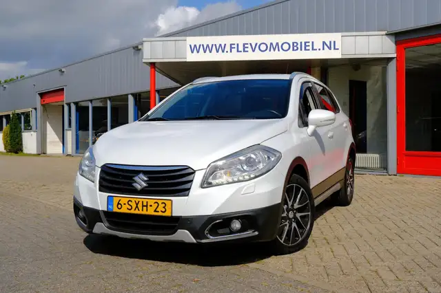 Suzuki SX4 S-Cross 1.6 High Executive Leder|Pano