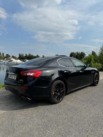 Imagine Maserati Ghibli Diesel Automatik