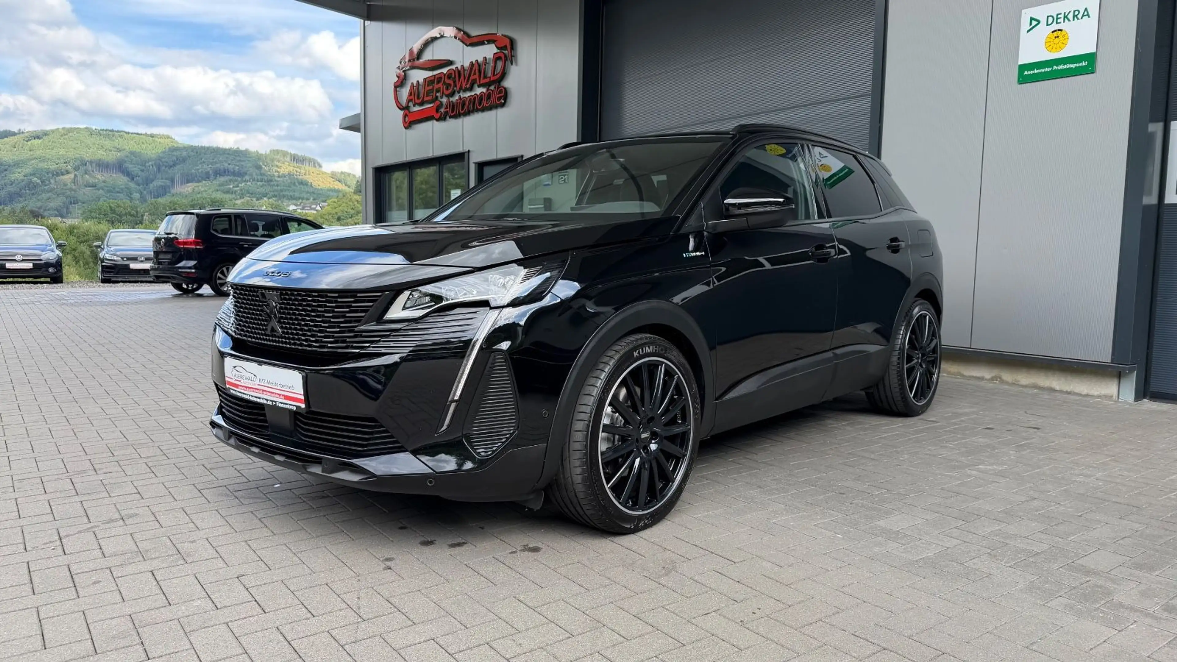Peugeot 3008 Hybrid 4 GT *Focal *LED *AHK *STHZ *CARPLAY — photo 2