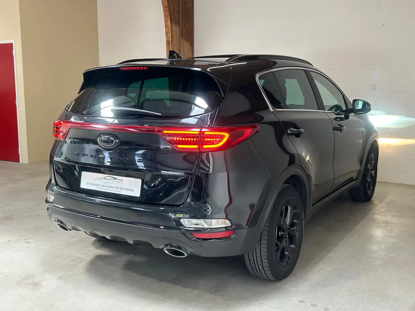 Kia Sportage 1.6 CRDi MHEV GT-Line - Panorama - Black Edition - Zwart - 2