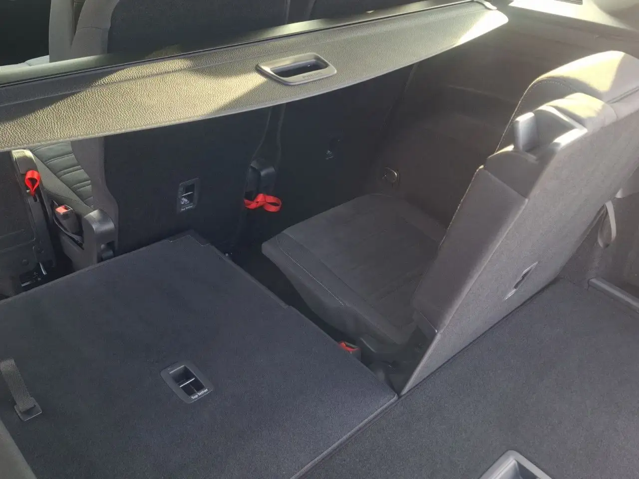Volkswagen Touran Highline 1.5 TSI 7 Sitze - Navi LED Klima 11