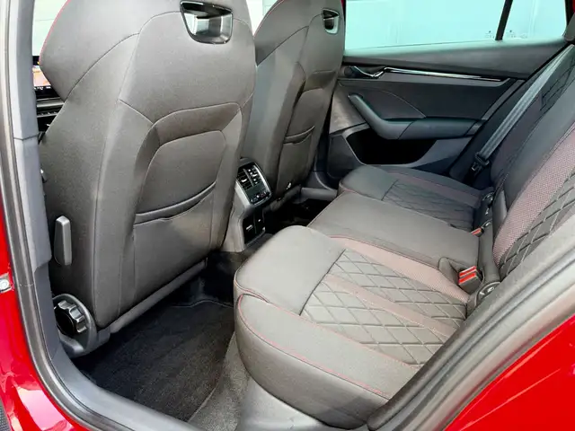 Skoda Octavia view 14