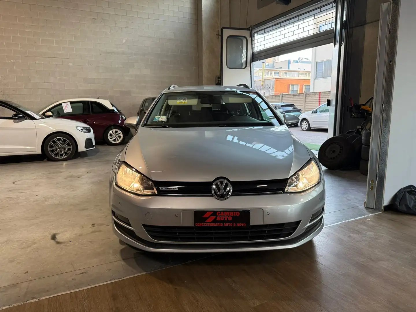 Volkswagen Golf Variant Variant 1.4 tgi Comfortline Gris - 2