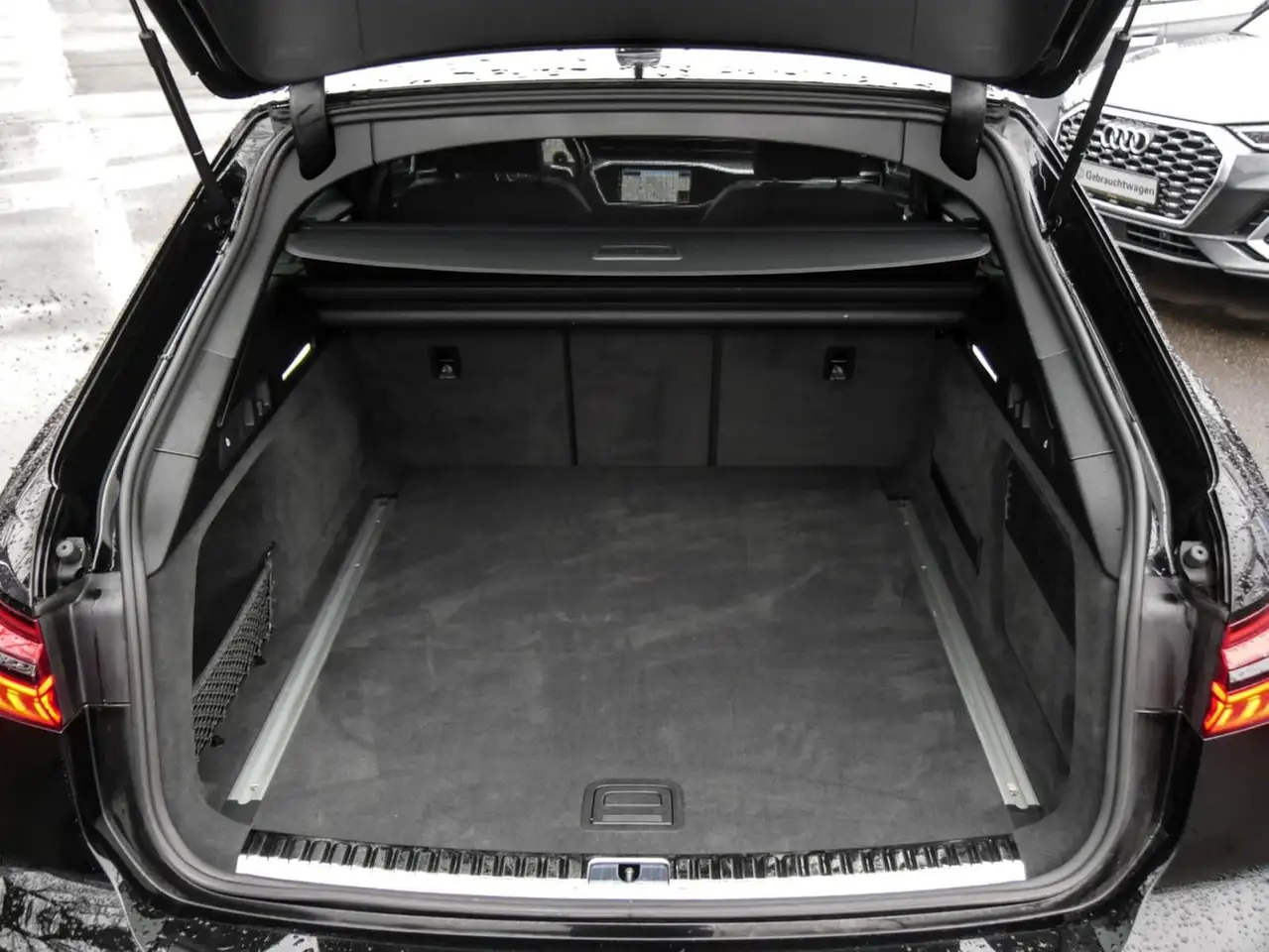 Audi A6 Avant design 40 TDI S tronic Nav+ Matrix 20" Al... 16