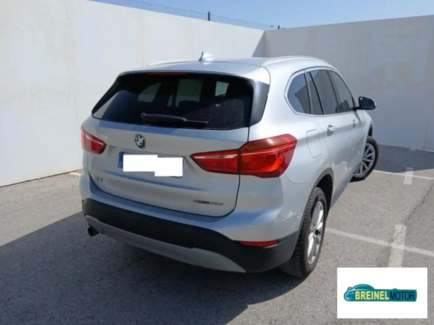 BMW X1 sDrive16d Wit - 2