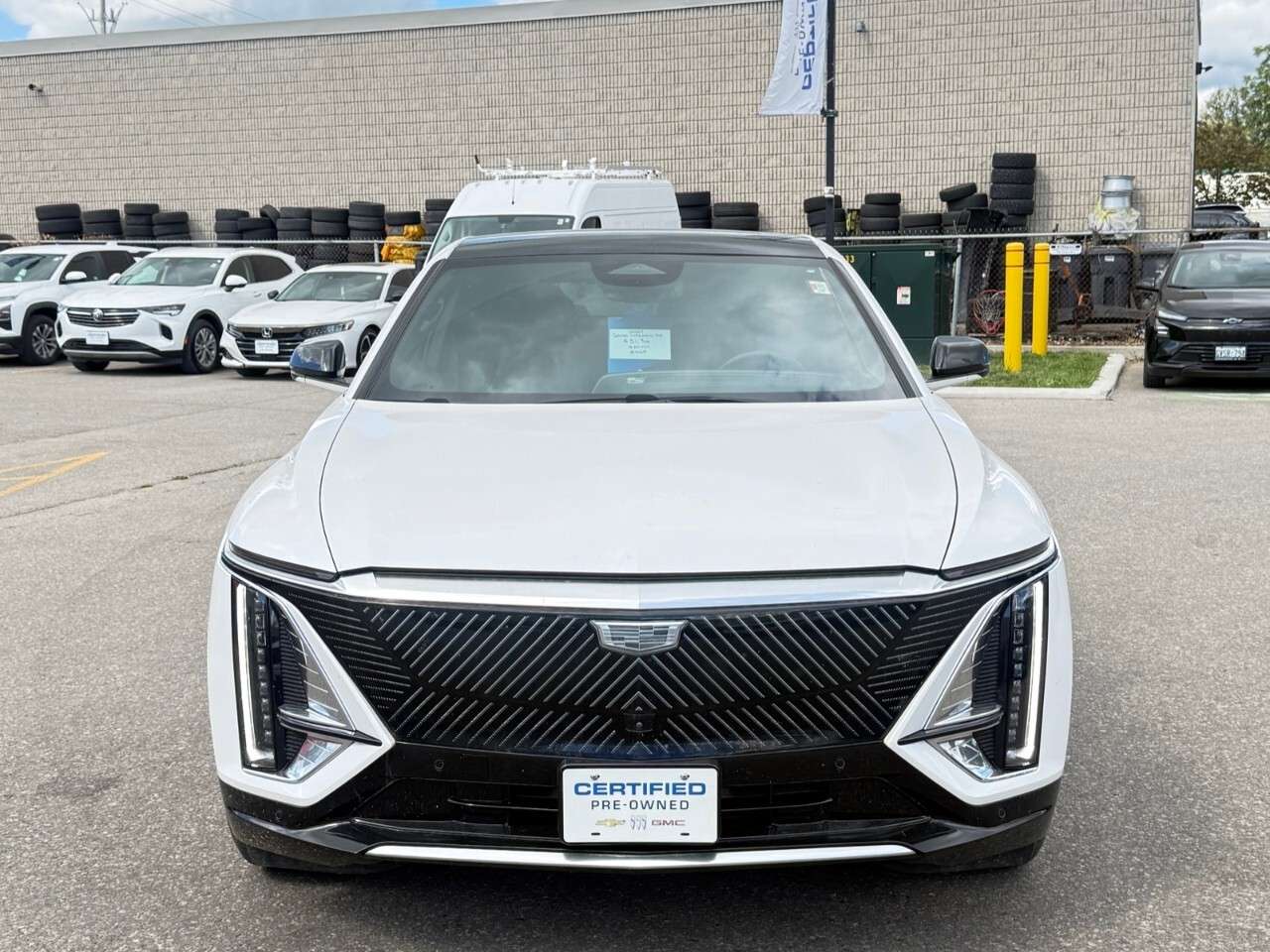 2024 Cadillac Lyriq 4dr Luxury w/1SD — снимка 1