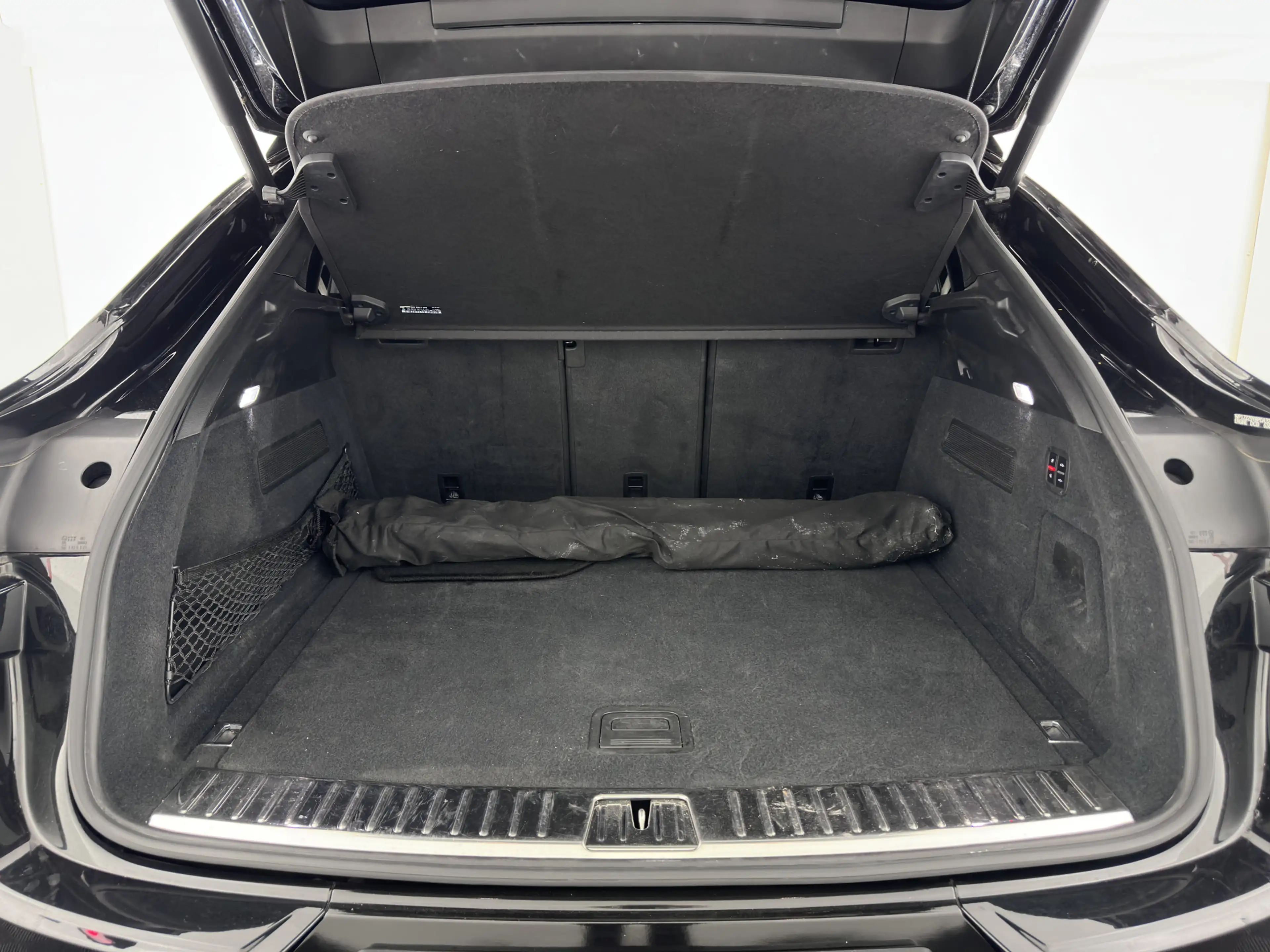 Porsche Cayenne Coupé 3.0 E-Hybrid Platinum Edition (Plug-In) {SoH — photo 12