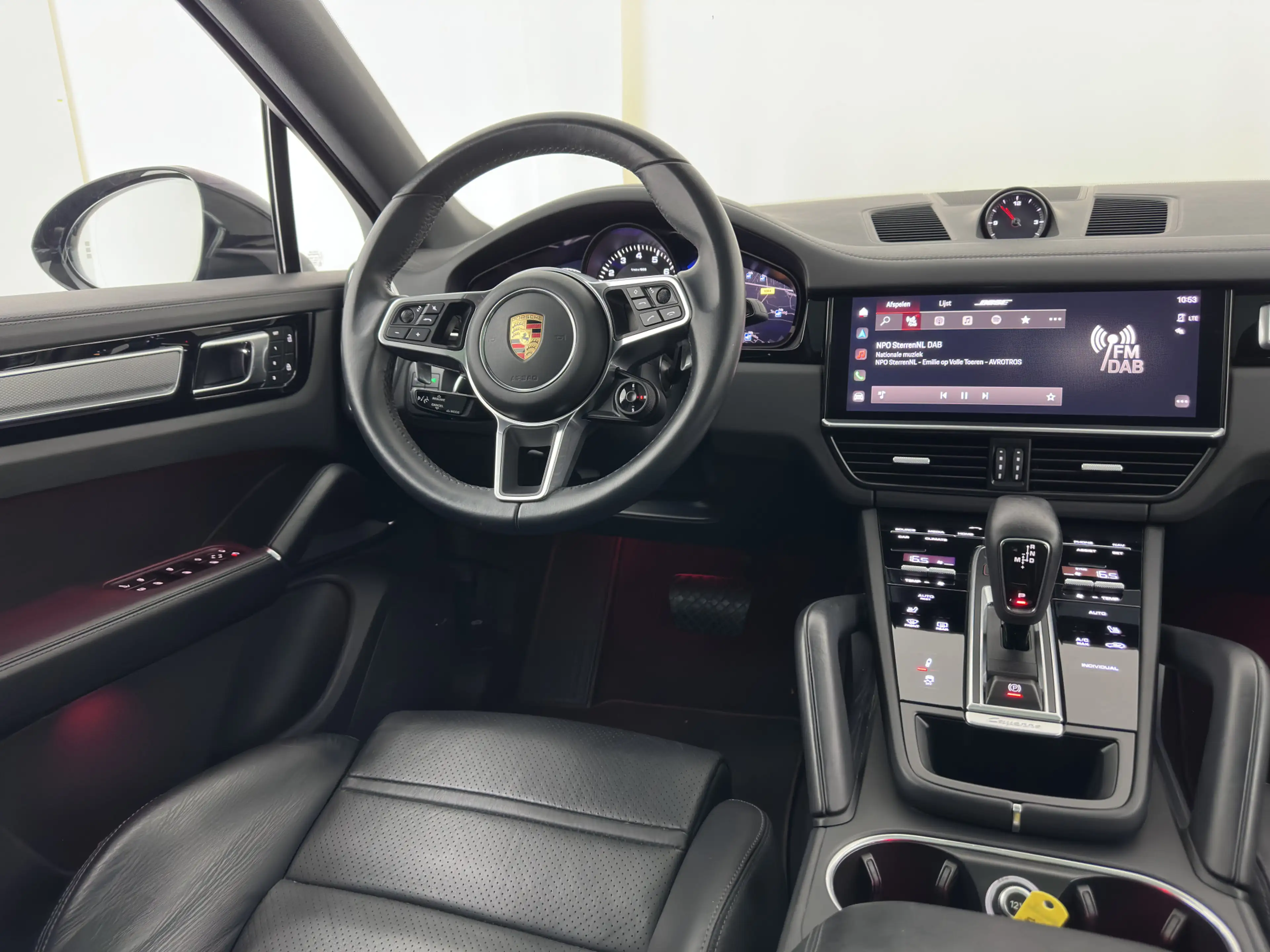 Porsche Cayenne Coupé 3.0 E-Hybrid Platinum Edition (Plug-In) {SoH — photo 9