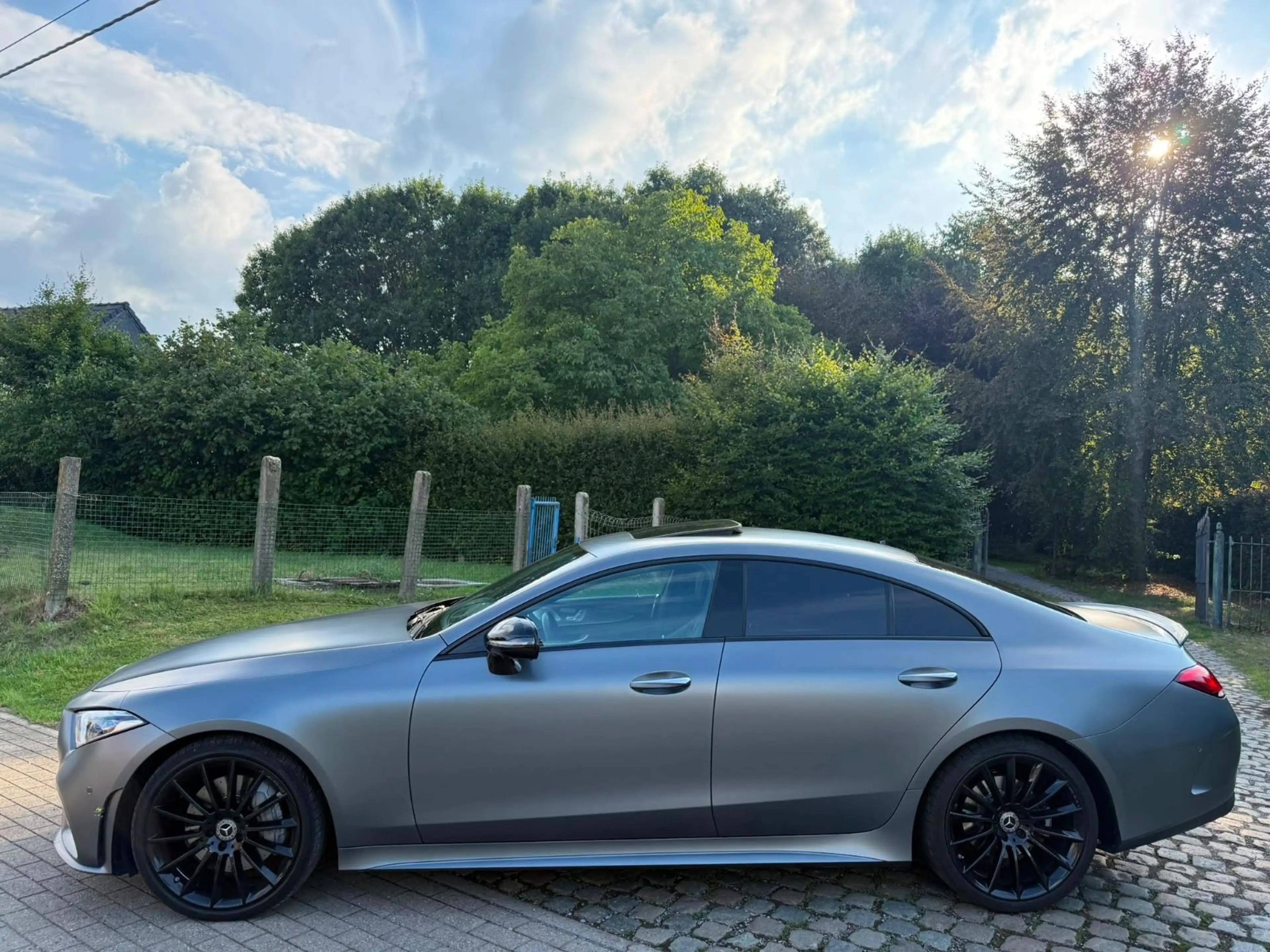 Mercedes-Benz CLS 350 d 4Matic AMG Line Vollausstattung — photo 2