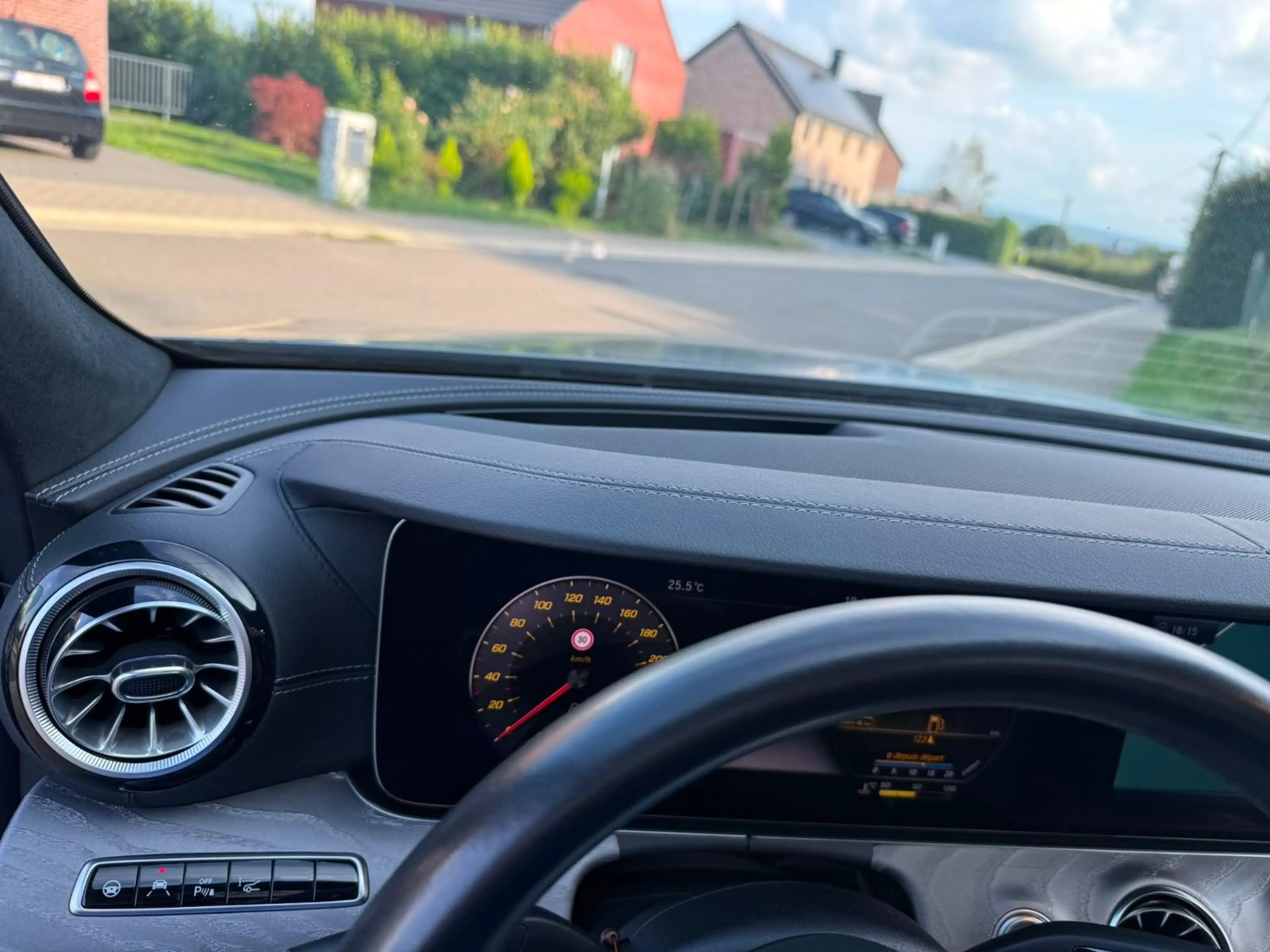 Mercedes-Benz CLS 350 d 4Matic AMG Line Vollausstattung — photo 10