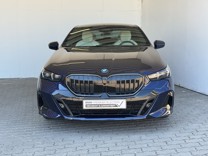 BMW 550 e xDrive Lim. M Sport LiveCock.LED.AHK.ParkAs — photo 2